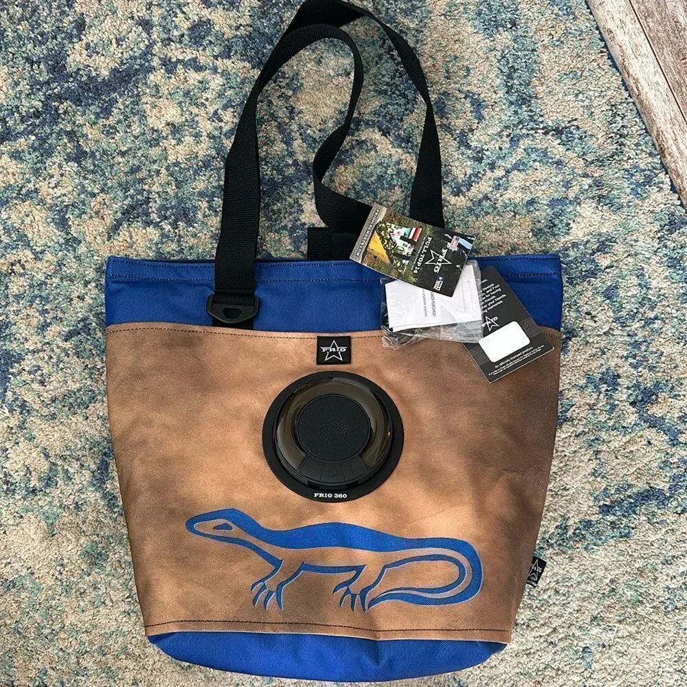 NWT Frio 360 Cooler With A Removable Bluetooth Speaker
